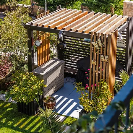 Coastal Bloom Garden & Bbq By Pikhost Villa Draç